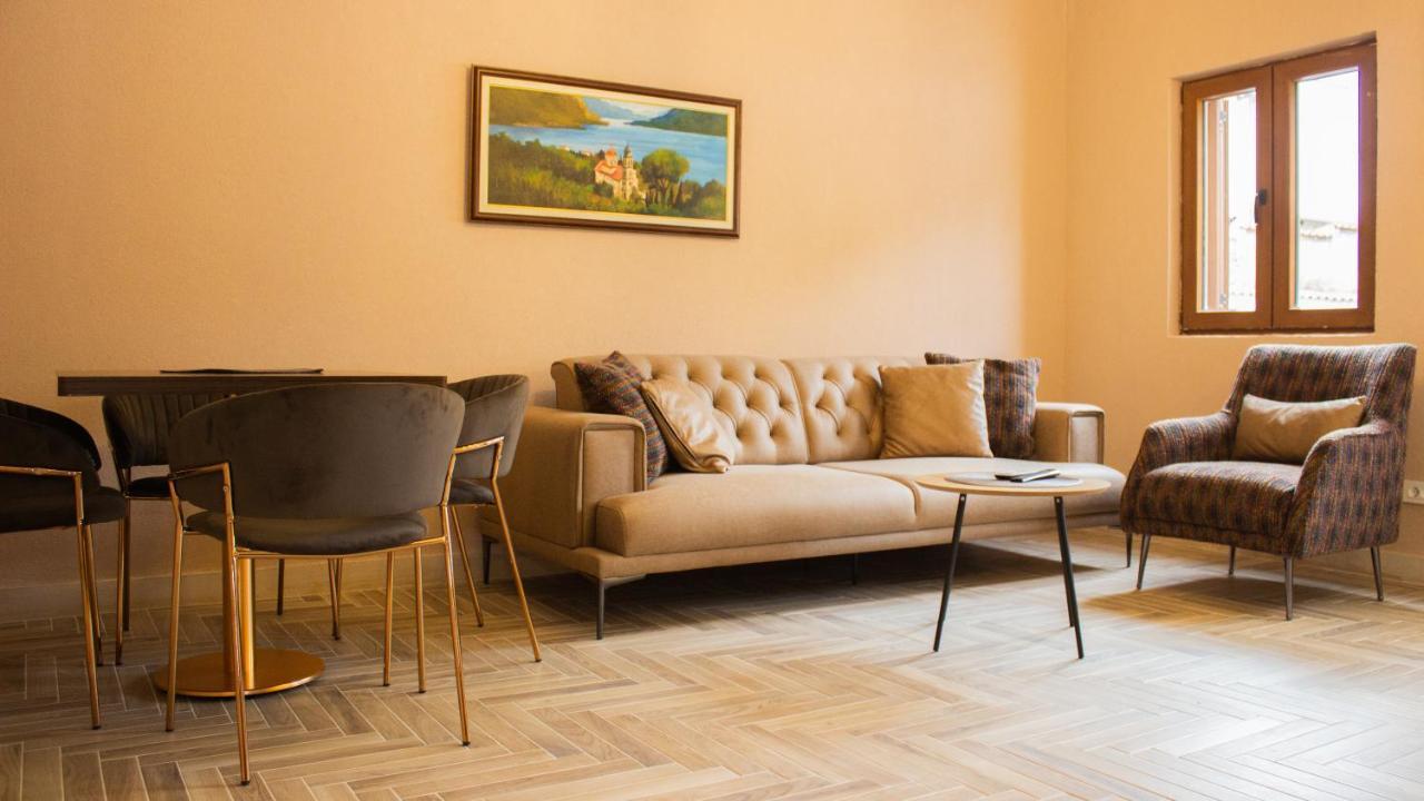 Live By The Sea, Bijela Appartement Rake Buitenkant foto