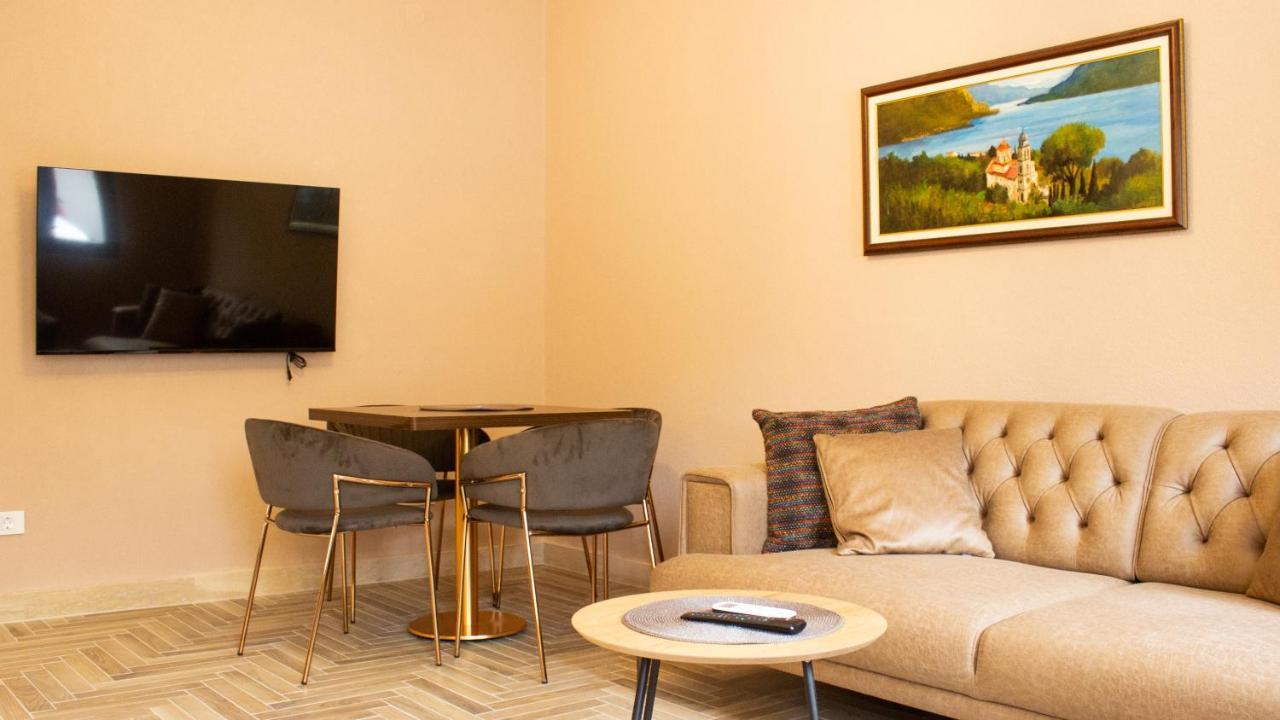 Live By The Sea, Bijela Appartement Rake Buitenkant foto